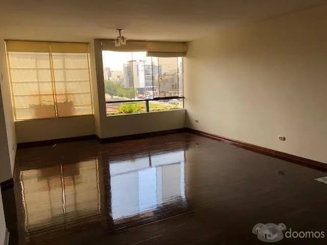 DEPARTAMENTO A 3 CUADRAS DEL CENTRO COMERCIAL CHACARILLA — foto 1