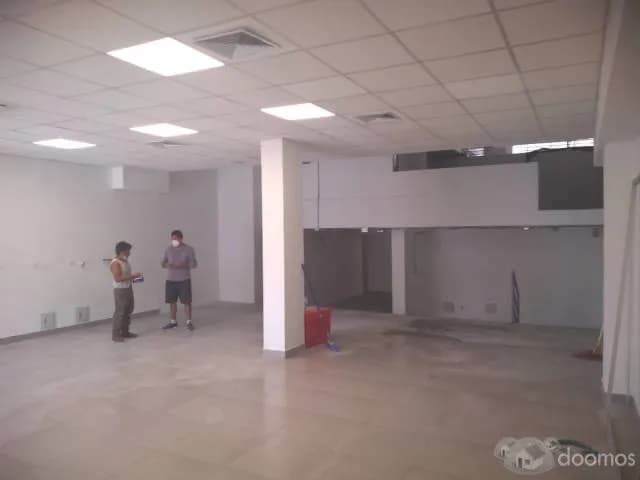 Alquiler local comercial en Avenida Manco Capac — foto 4