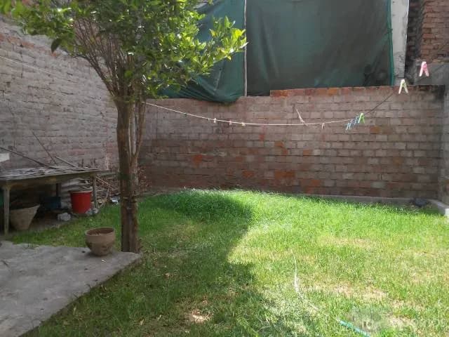VENTA DE CASA A PRECIO DE TERRENO IDEAL PARA CUALQUIER PROYECTO — foto 7