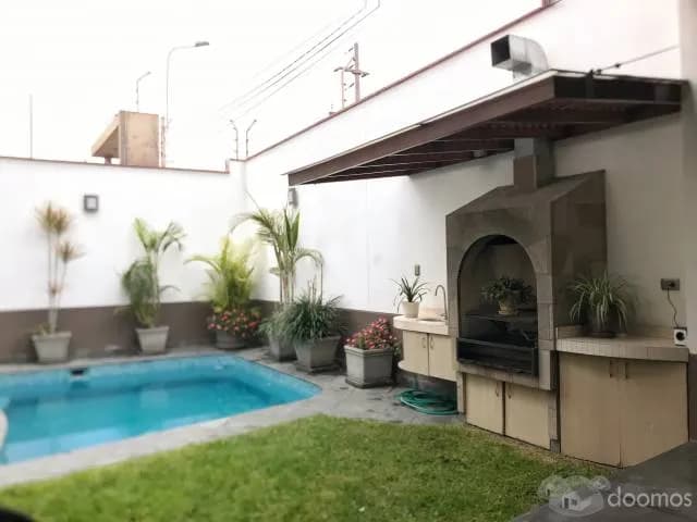 PRECIO OCASIÓN! - Vendo Hermosa casa en La Molina — foto 1