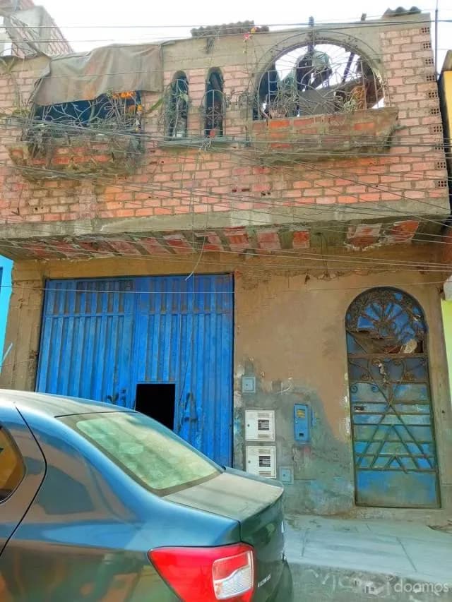 Venta de casa con plano + título de propiedad en el distrito de Mi Perú — foto 1