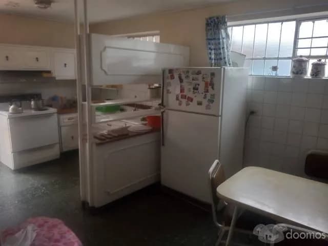 CASA  EN ESQUINA  BIEN CONSERVADA — foto 4