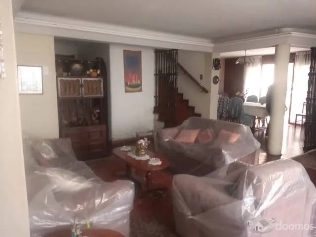 CASA  EN ESQUINA  BIEN CONSERVADA — foto 6
