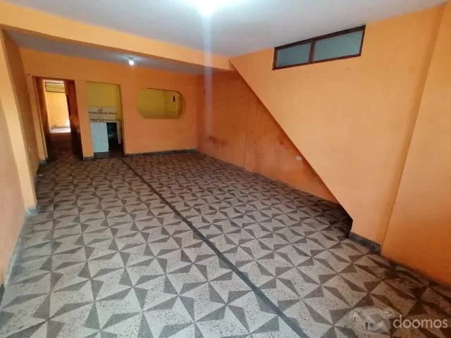 VENTA DE CASA DE 2 PLANTAS EN URBANIZACIÓN EL CARMEN - COMAS — foto 2