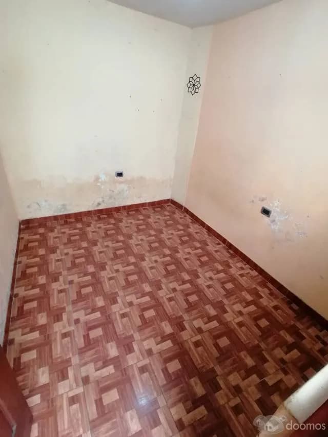 VENTA DE CASA DE 2 PLANTAS EN URBANIZACIÓN EL CARMEN - COMAS — foto 5