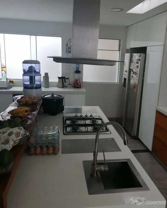 VENDO HERMOSA CASA EN EXCLUSIVA ZONA DE LA MOLINA — foto 7