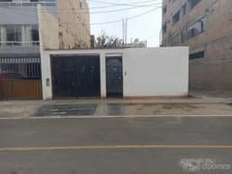 Vendo casa frente a parque, zona residencial