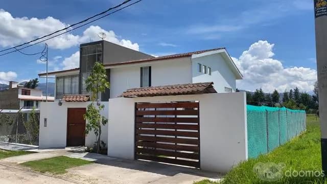 EXCLUSIVA Y ACOGEDORA CASA — foto 5