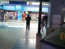 Venta de tienda de ropas en el centro comercial Polvos Azules (Precio a Negociar