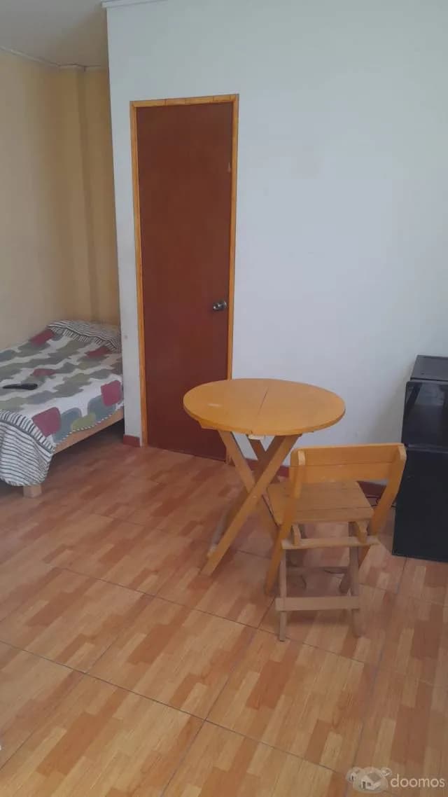 ALQUILO HABITACION AMOBLADA-COCHERA HUACHO — foto 8