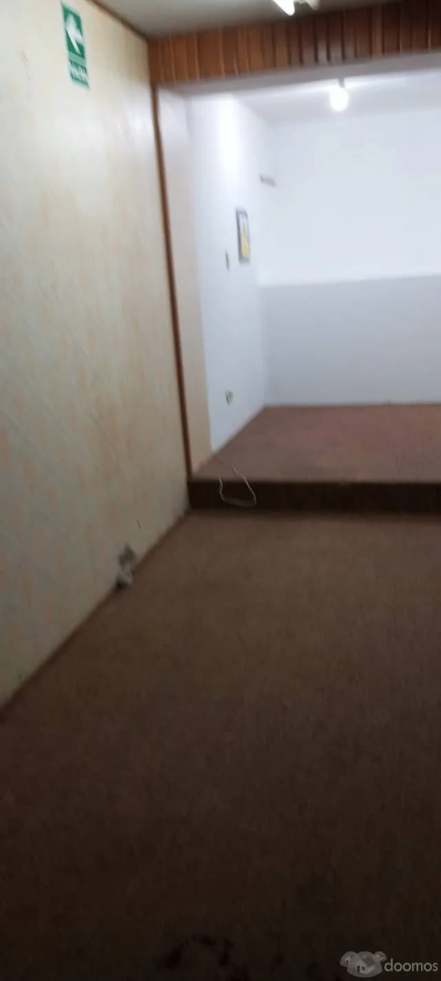 ALQUILO LOCAL COMERCIAL 25 METROS EN SAN ISIDRO — foto 3