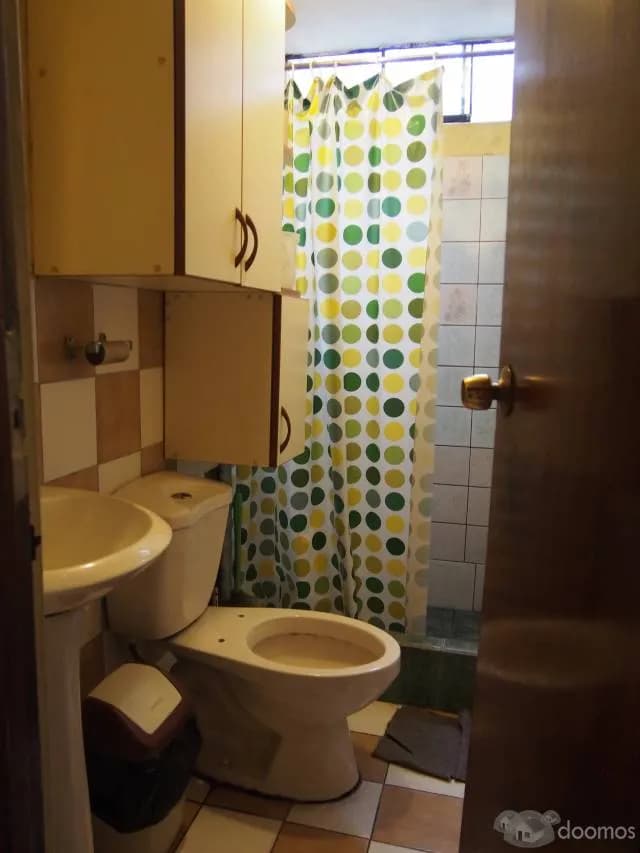 VENTA DE CASA -CON 5 DEPARTAMENTOS COMPLETOS — foto 4