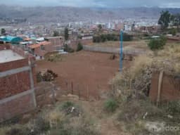 OPORTUNIDAD! Lote de terreno a 4 minutos del Cóndor de San Sebastián, Cusco. Céntrico. Precio de remate.