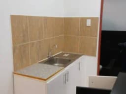 Minidepartamento akt 19 de la Av Tomas Valle
