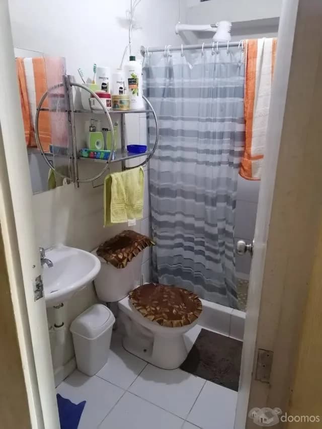 Venta de casa frente a parque — foto 2