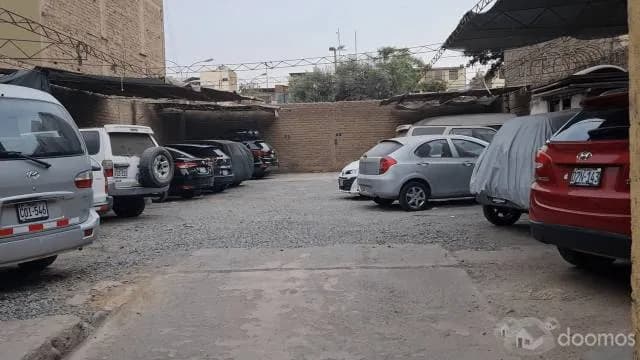 Amplio Terreno Comercial con Dos Frentes — foto 4