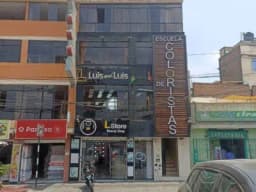 98 m² - LOS OLIVOS - VENDO LOCAL FRENTE A PLAZA VEA DE MAYOLO