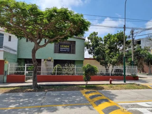 OCASIÓN, LINDA CASA EN SURCO. ZONA RESIDENCIAL — foto 2