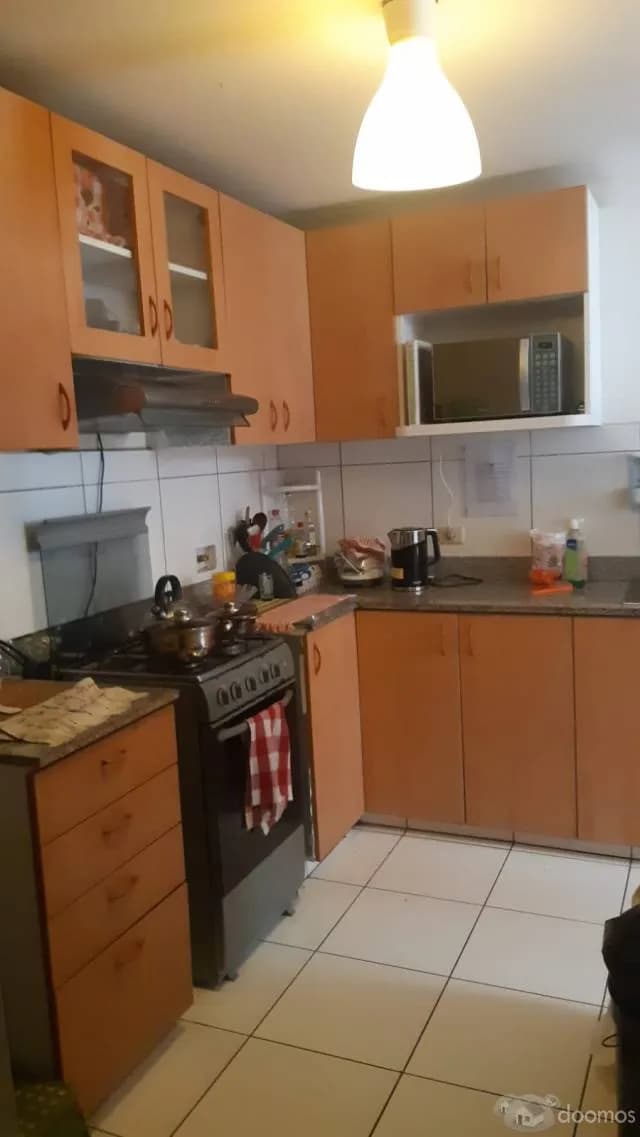 Alquilo amplia habitación en departamento — foto 3