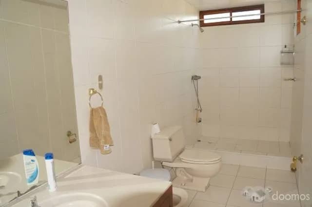 VENDO HERMOSA CASA EN CORPAC — foto 5