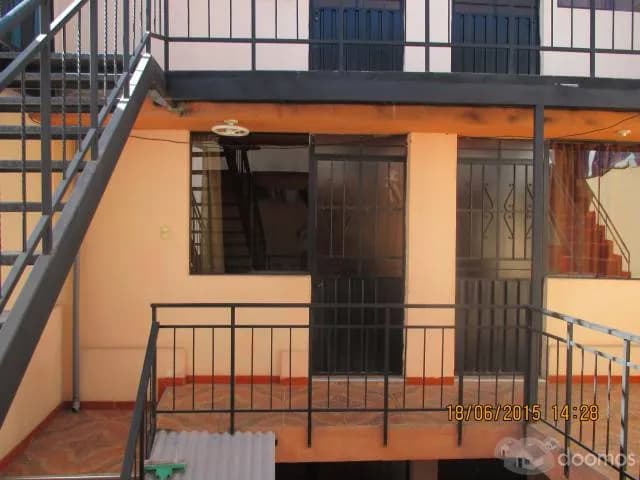 VENDO CASA DE 3 PISOS EN MIRAFLORES AREQUIPA — foto 4