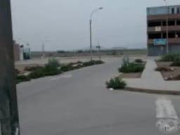 Ocasión lote de 120 m2 frente a parque. En Urb. Parque Real