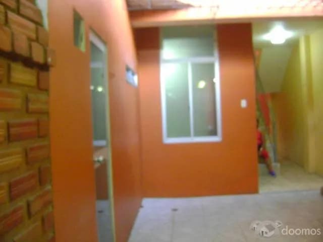 alquilo casa con tres dormitorios,cochera , buena ubicación — foto 5