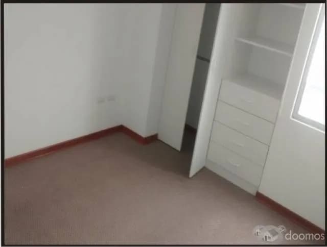 SE ALQUILA MODERNO Y CENTRICO DEPARTAMENTO EN MIRAFLORES — foto 2