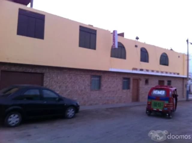 CASA PRIMER PISO , HOSPEDAJE 2DO PISO / PUERTAS INDEPENDIENTES — foto 2