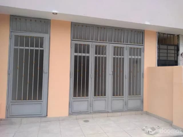 EN VENTA AMPLIO LOCAL DE 120 M2 EN RIMAC — foto 1