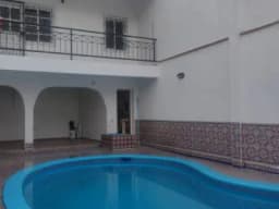 Alquiler casa con piscina y cochera  S/.5,000