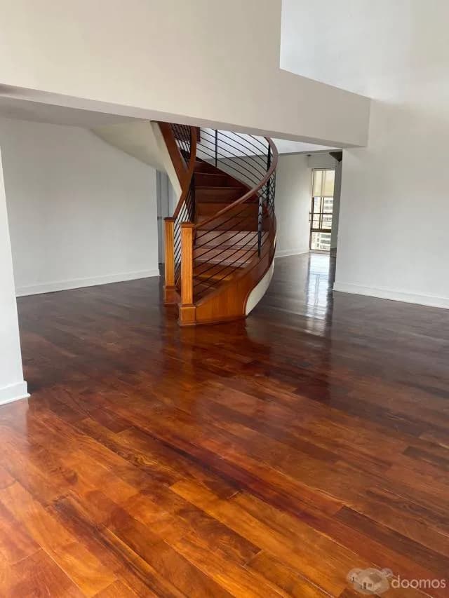 ALQUILER DEPARTAMENTO DUPLEX EN SAN ISDRO - AV. DOS DE MAYO — foto 2