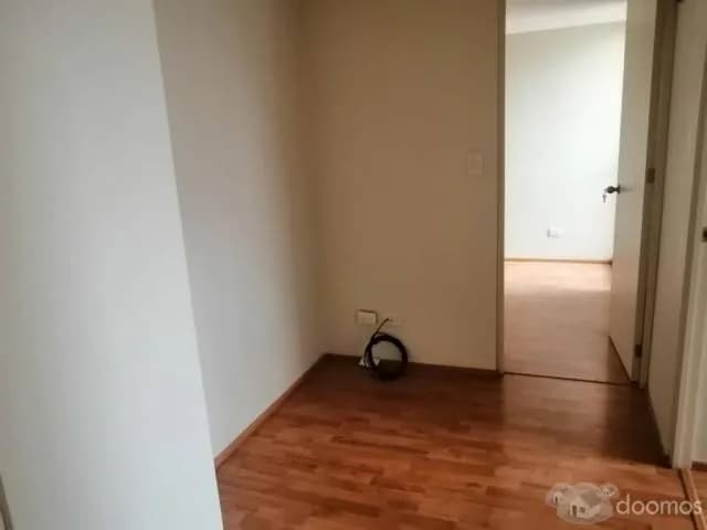 VENDO AMPLIO Y ACOGEDOR DPTO EN EL CALLAO — foto 2