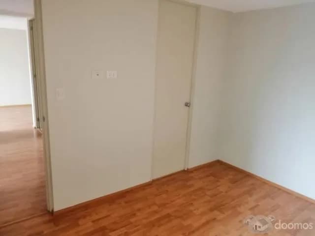 VENDO AMPLIO Y ACOGEDOR DPTO EN EL CALLAO — foto 6