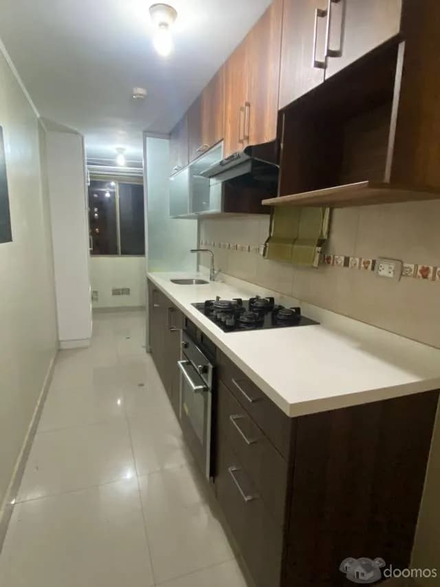 DEPARTAMENTO REMODELADO + COCHERA! — foto 1
