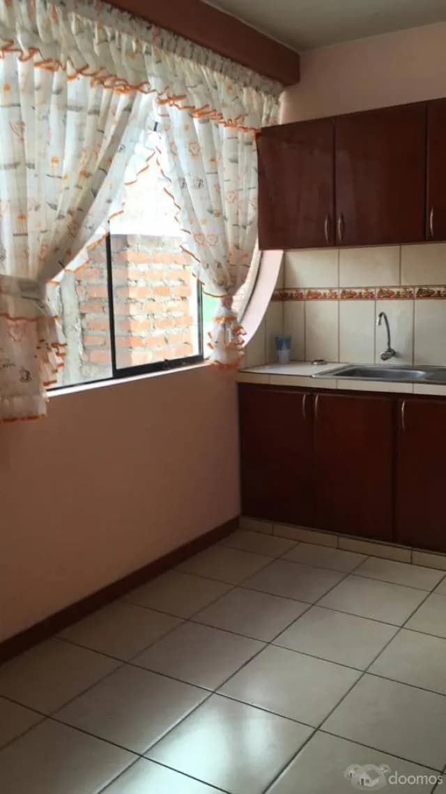 Alquilo departamento en zona céntrica — foto 3