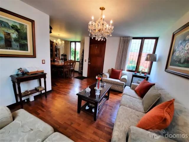 Casa en venta tipo chalet con cochera en Barranco — foto 1