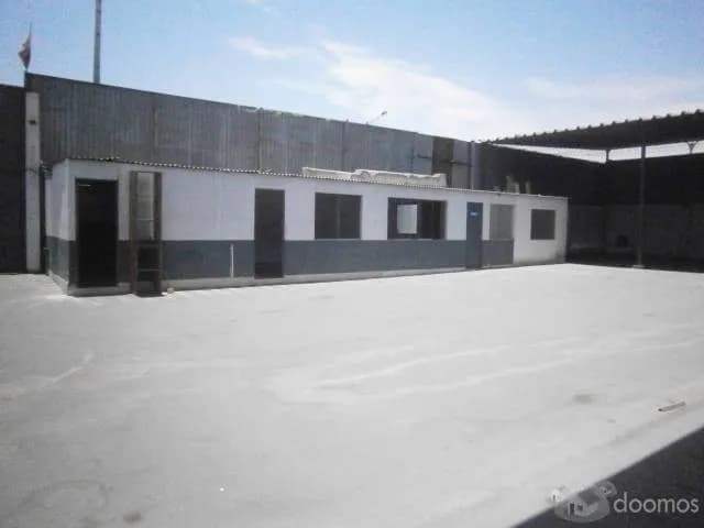 SE ALQUILA LOCAL DE 3 FRENTES — foto 2
