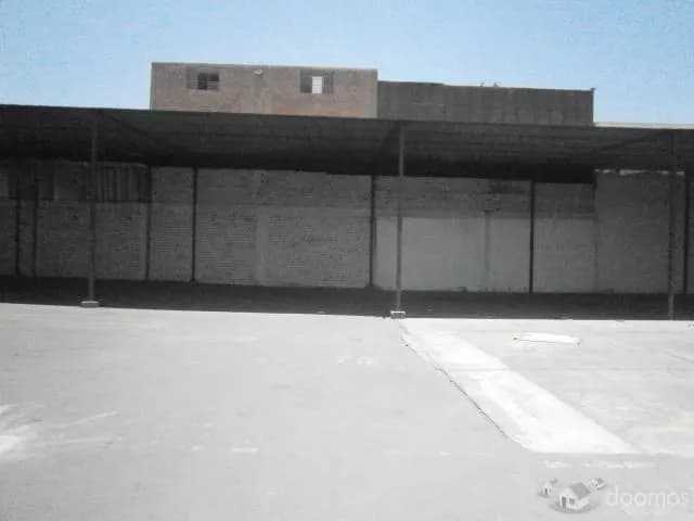 SE ALQUILA LOCAL DE 3 FRENTES — foto 4