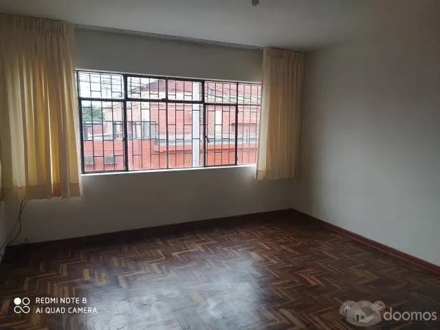 ALQUILO HABITACIÓN AMPLIA — foto 2