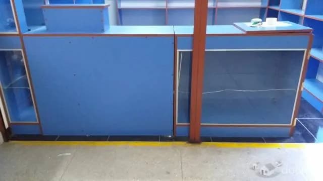 SE ALQUILA LOCAL COMERCIAL AMUEBLADO LISTO PARA VENTA O ALMACEN — foto 1