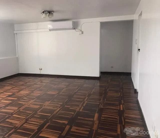 VENDO DEPARTAMENTO DE 141M2 CON EXCELENTE UBICACIÓN — foto 7