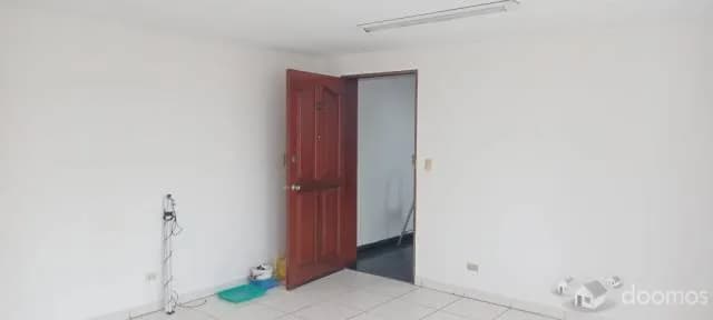ALQUILO IMPECABLE OFICINA EN SURCO — foto 2