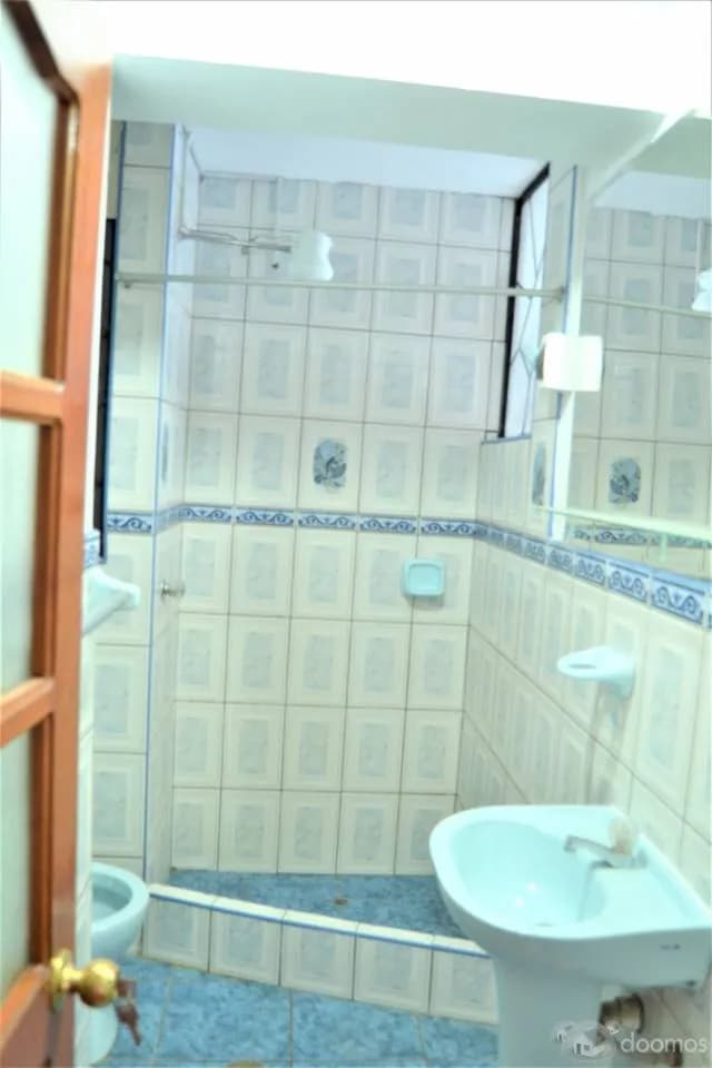Amplio departamento con excelente ubicación en Venta — foto 2