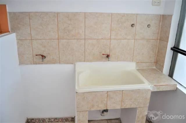 Amplio departamento con excelente ubicación en Venta — foto 4