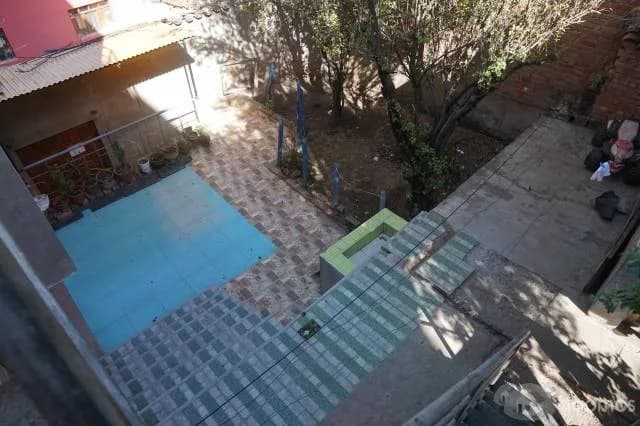 En venta. Propiedad sobre 325 m2 de terreno con 2 casas con acceso independiente — foto 4