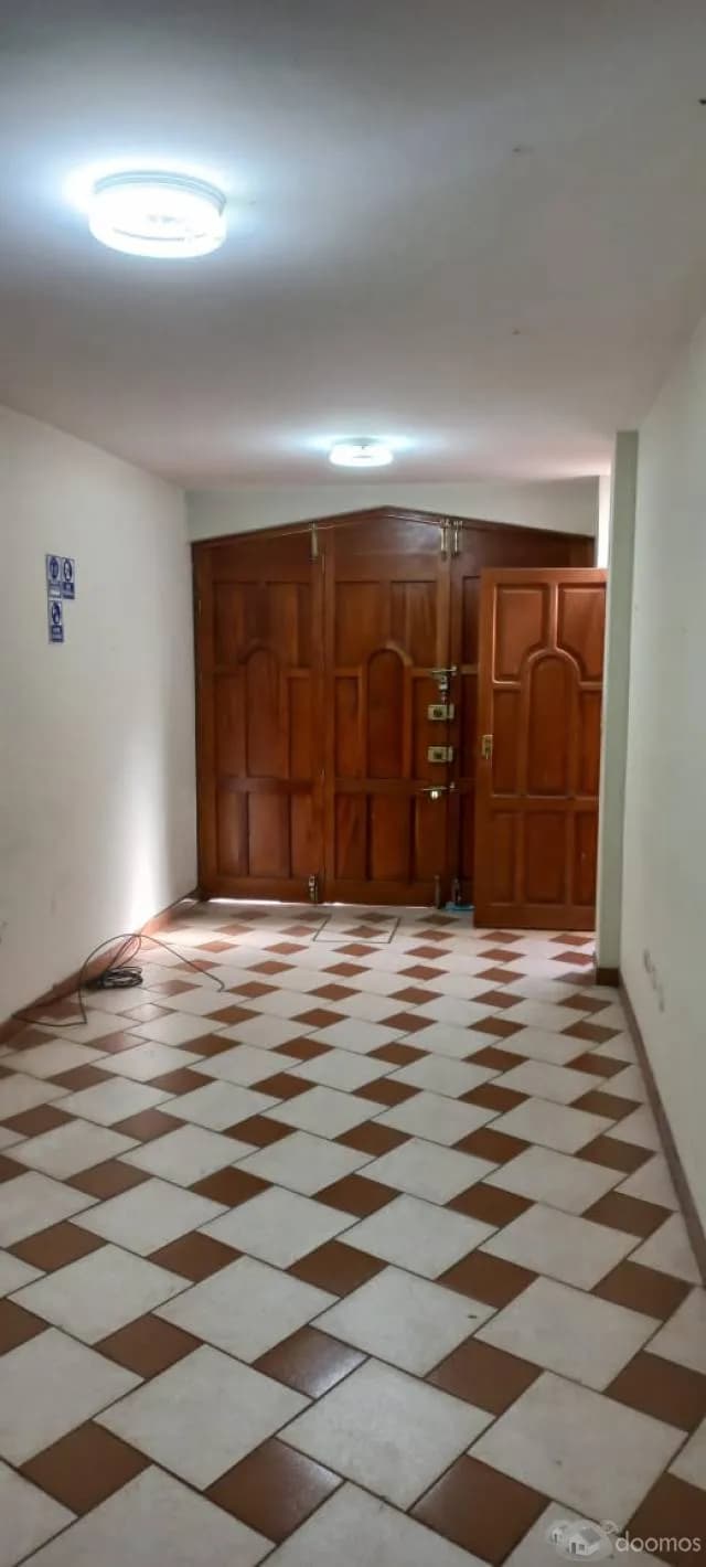ALQUILO LOCAL COMERCIAL GUARDIA CIVIL- CIUDAD AREQUIPA — foto 2