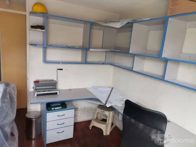 alquiler de oficina compartida en buena zona — foto 1