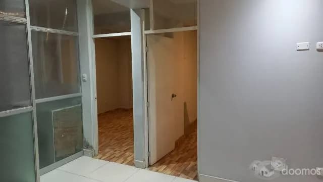 Se alquila departamento con local propio — foto 3