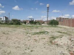 Venta de terreno de 90 m2 en Urbanizaión "Las Casuarinas-III Etapa". Celular: 966479742